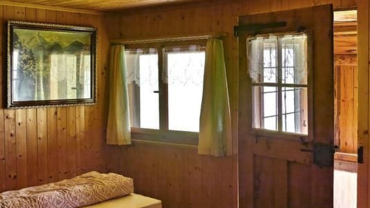 Photo of Bedroom in Engi