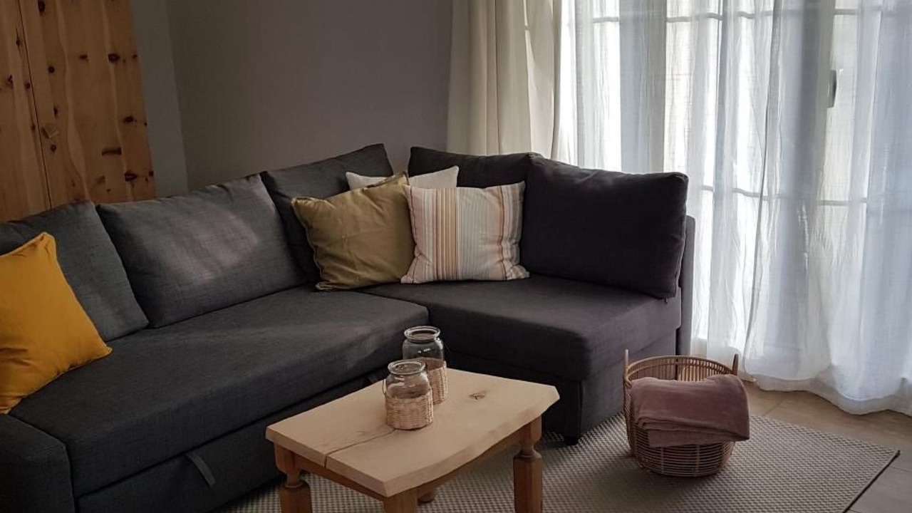 Photo of Livingroom in Gross