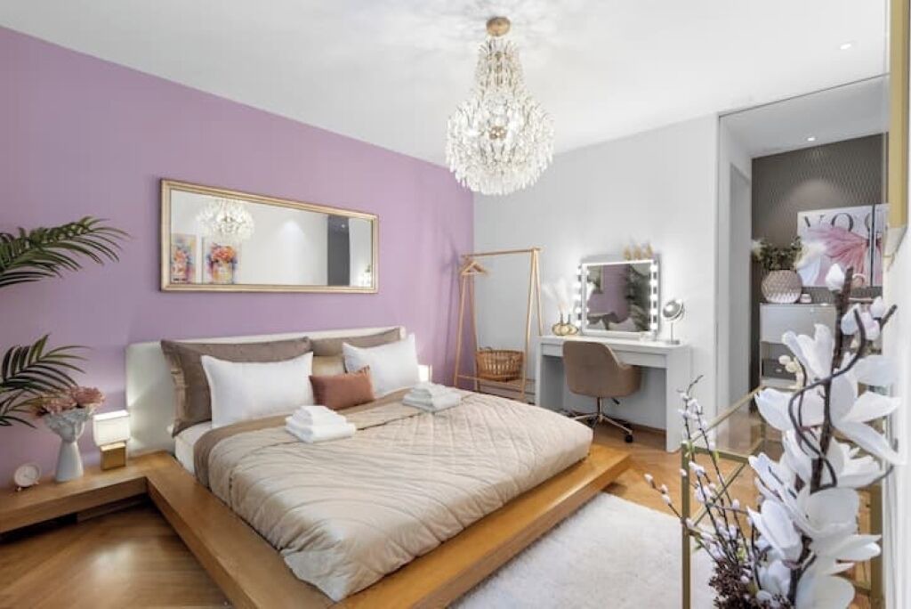 Photo of Bedroom in Center