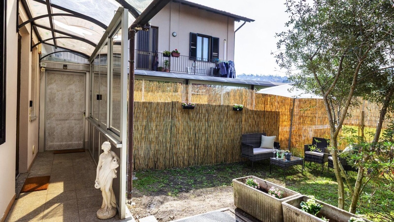 Photo of Patio Balcony in Camnago Volta
