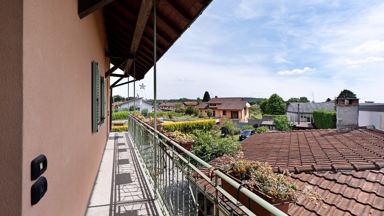 Photo of Outdoor in Angera