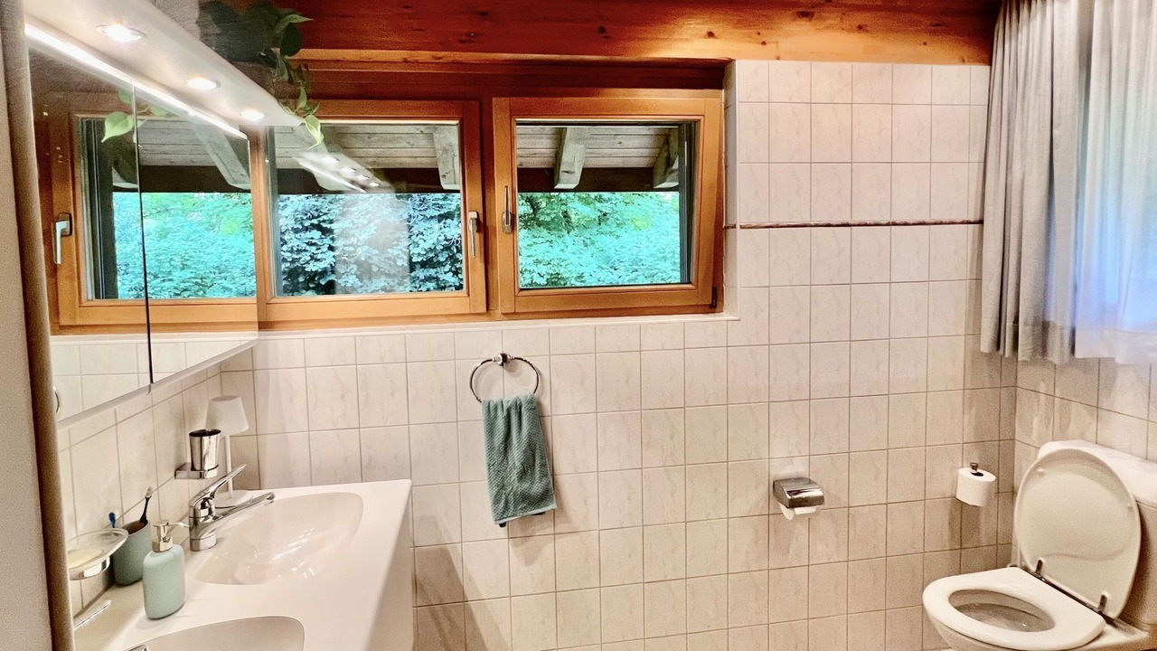 Photo of Bathroom in Beatenberg