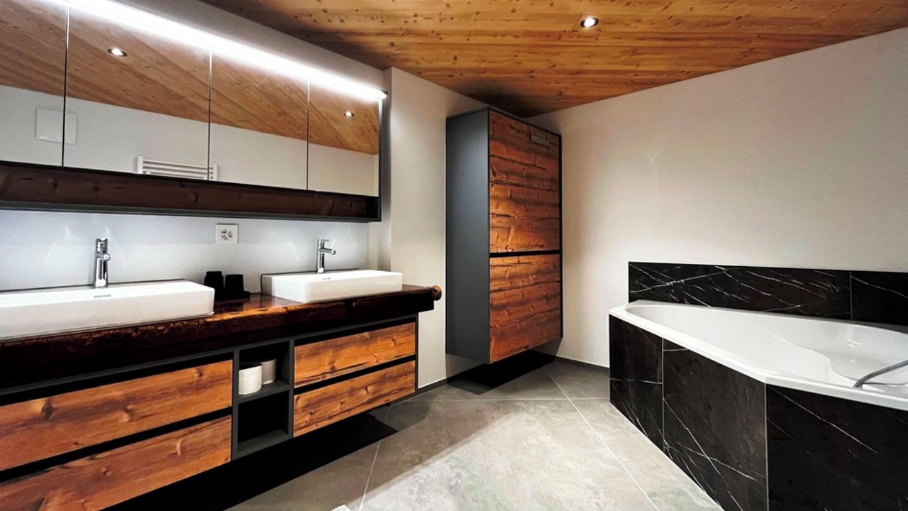 Photo of Bathroom in Hohfluh