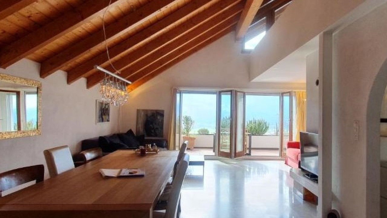 Photo of Livingroom in Jenins