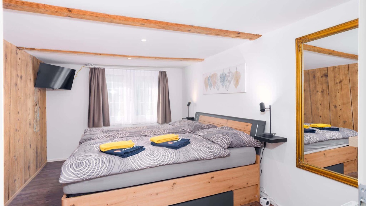Photo of Bedroom in Naefels