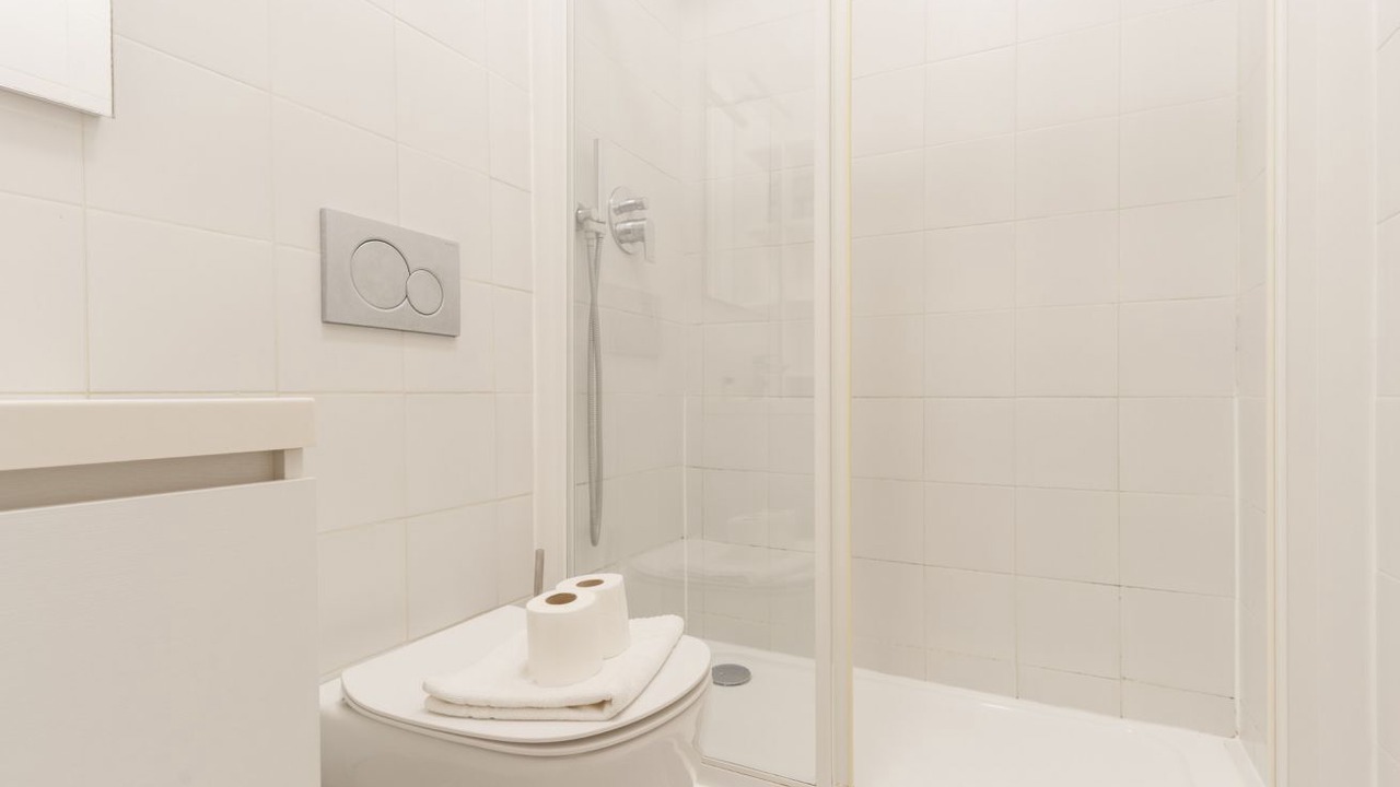 Photo of Bathroom in Chinatown