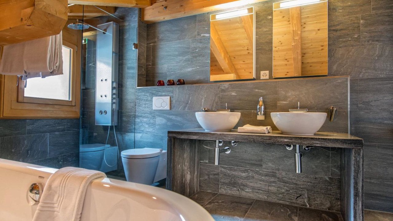 Photo of Bathroom in Arosa