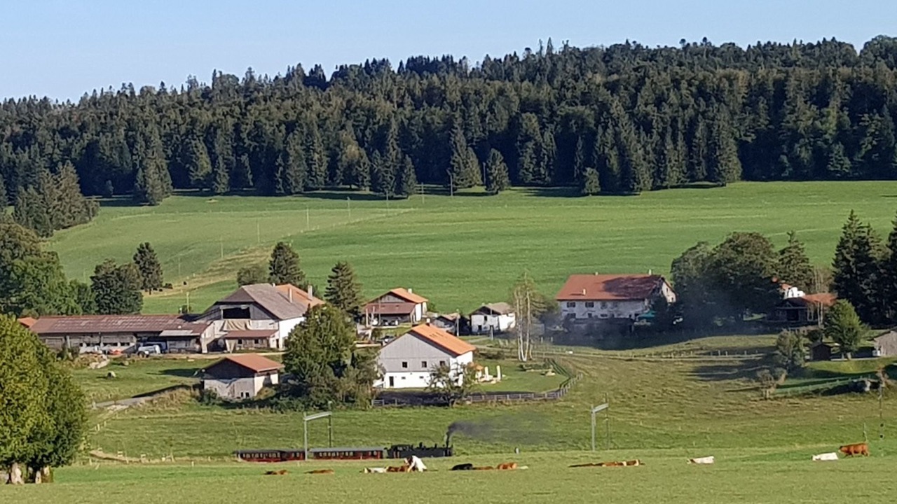 Photo of Others in Montfaucon