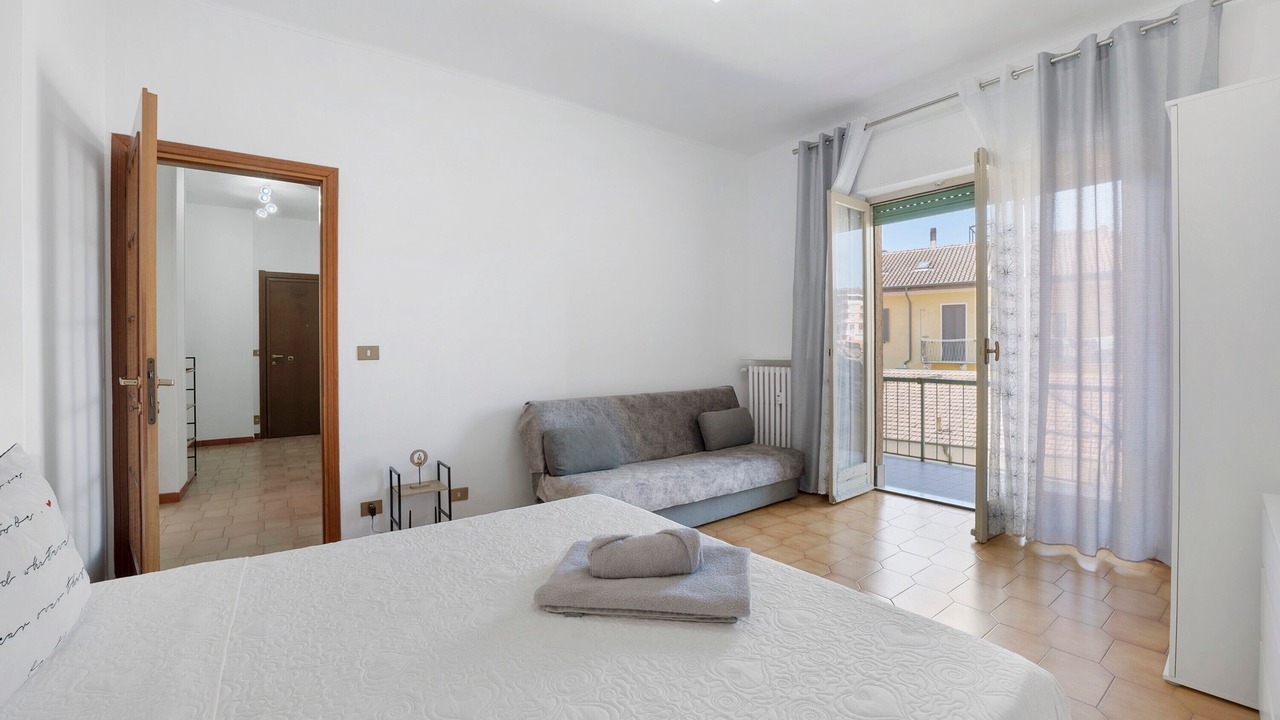 Photo of Bedroom in Intra
