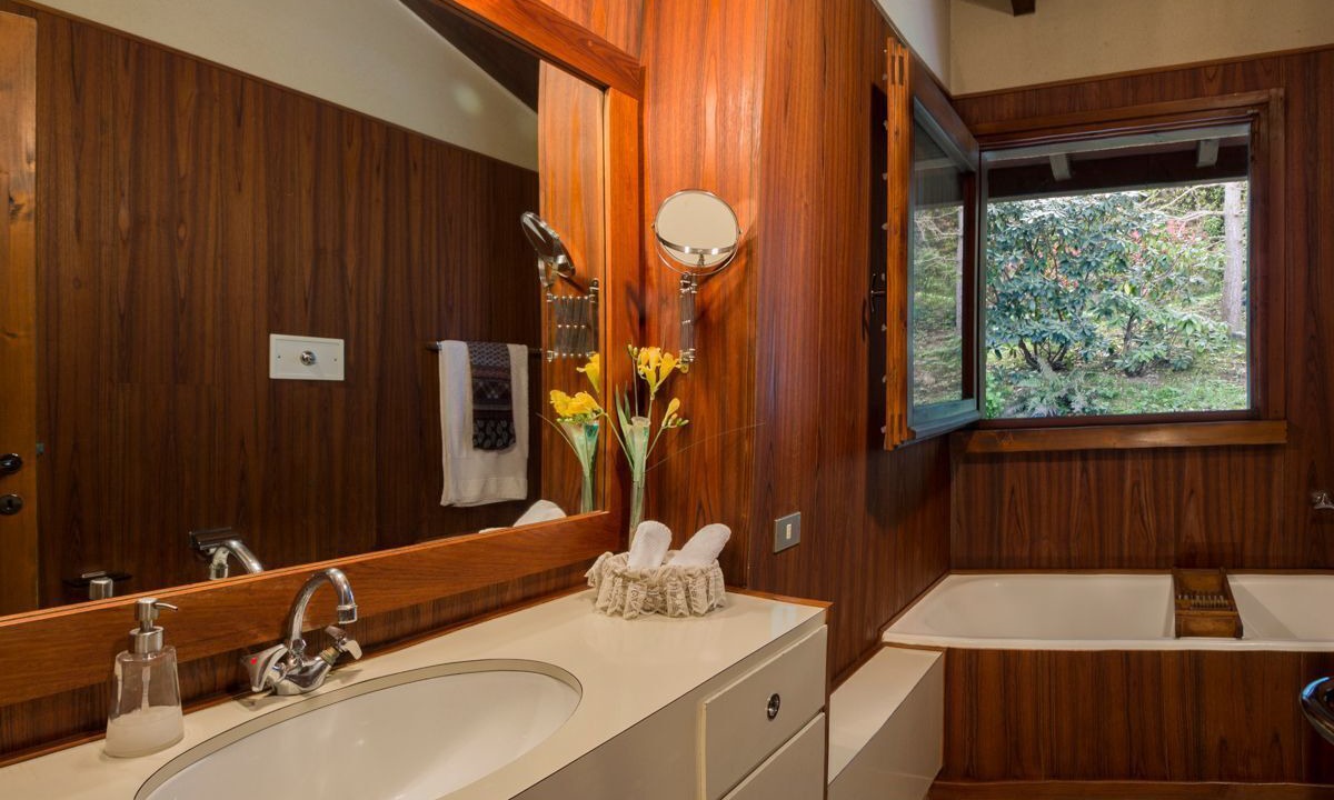 Photo of Bathroom in Ispra
