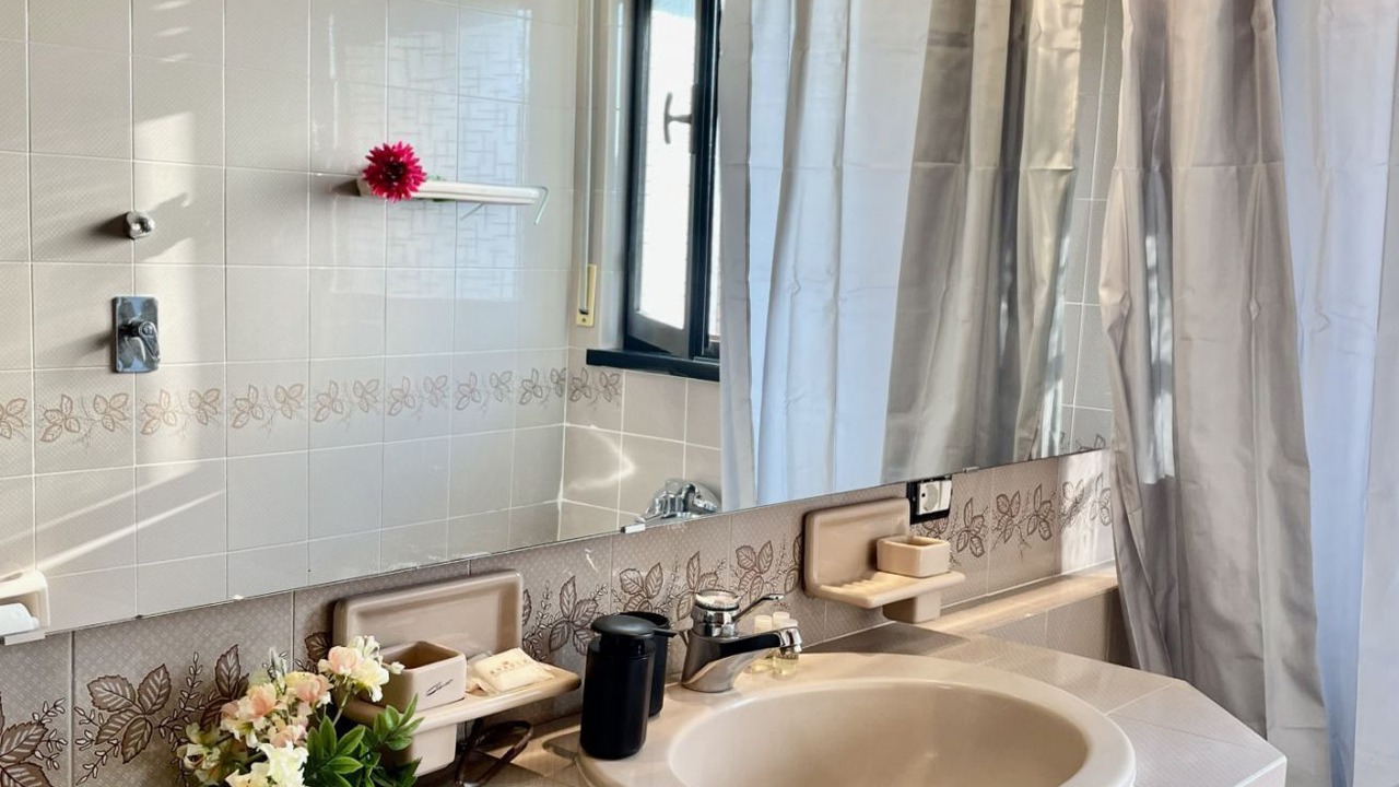 Photo of Bathroom in Rho