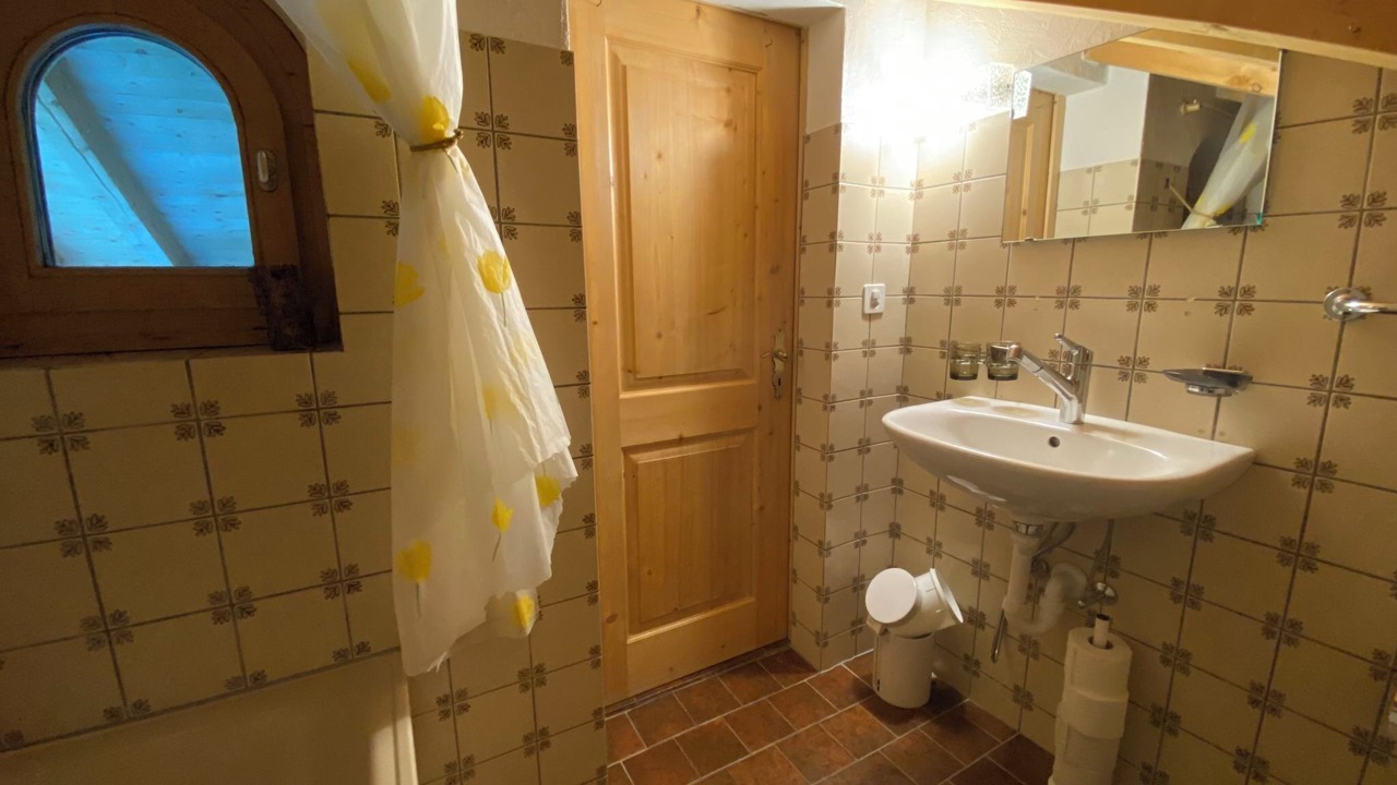 Photo of Bathroom in Val Muestair