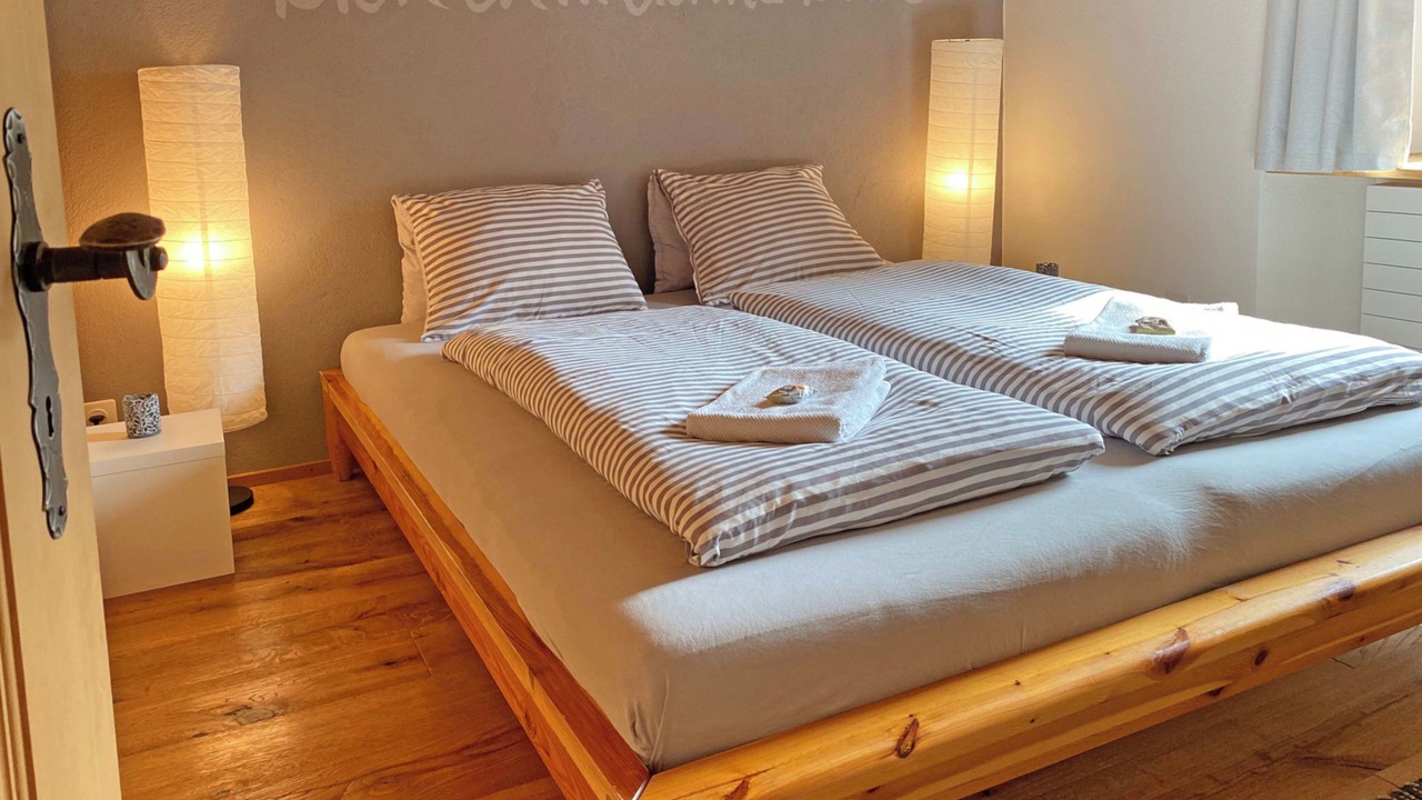 Photo of Bedroom in Flond