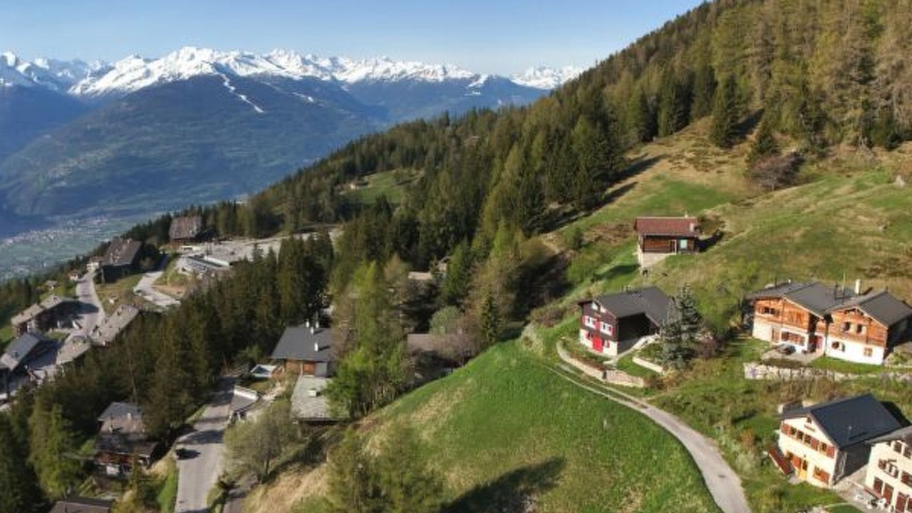Photo of Others in Monteiller