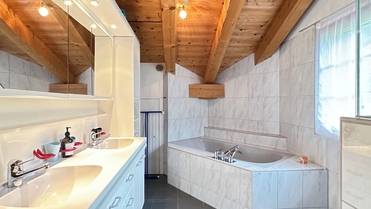 Photo of Bathroom in Sedrun