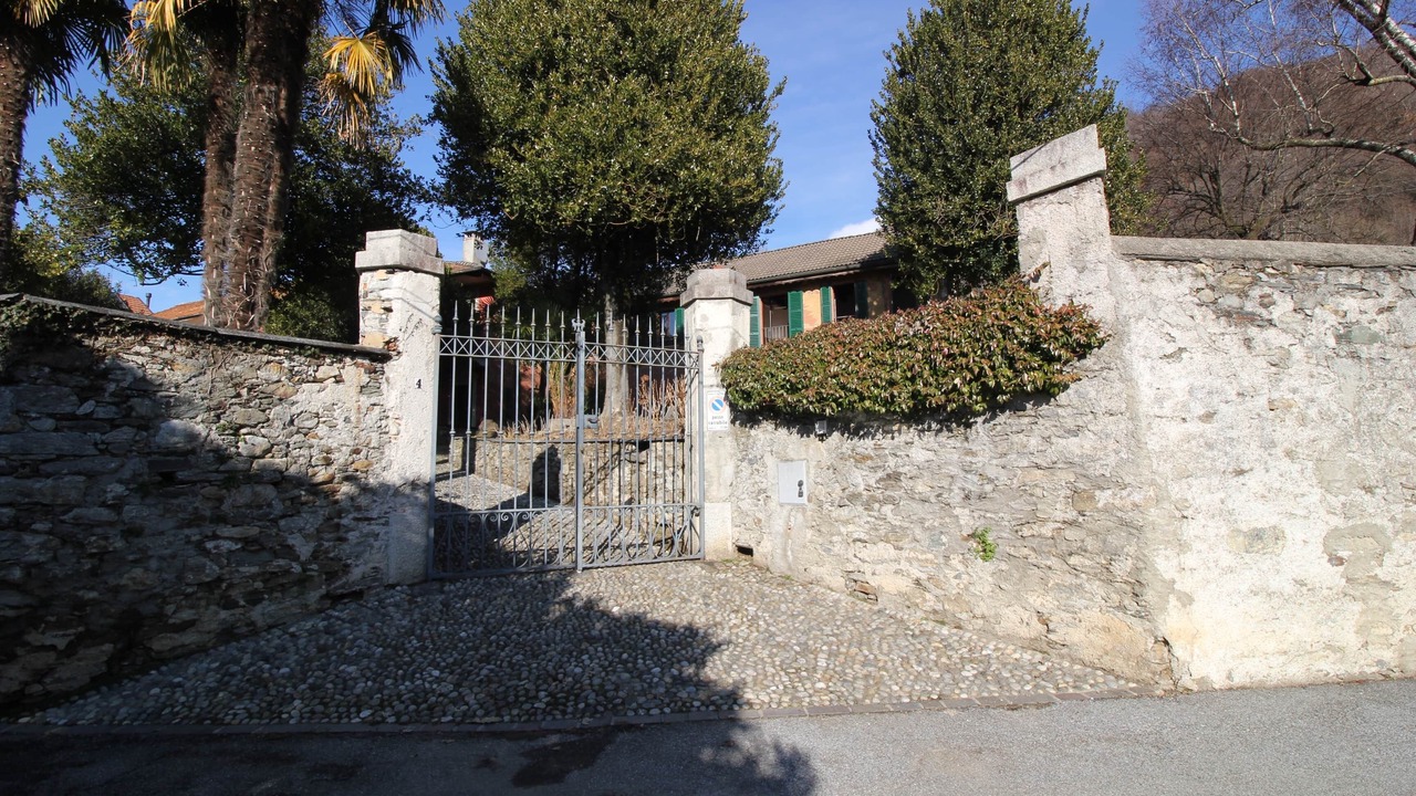 Photo of Outdoor in Crabbia