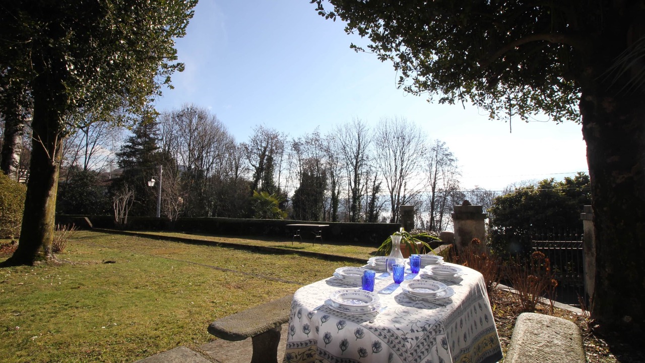 Photo of Outdoor in Crabbia