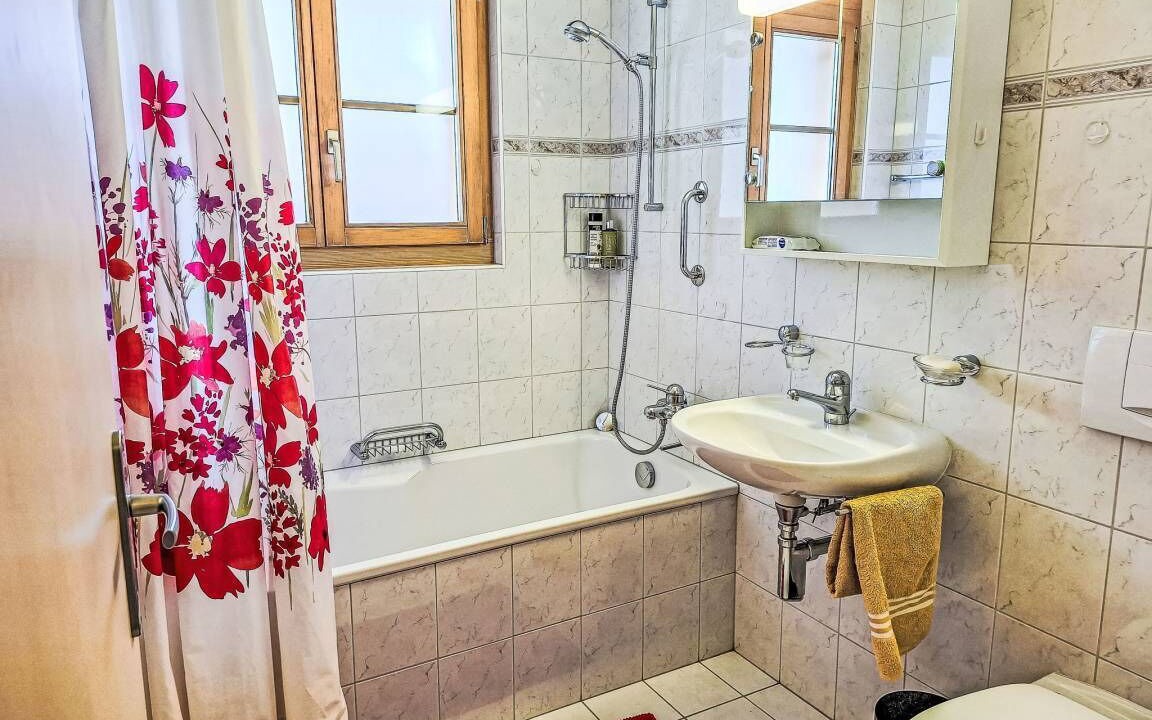 Photo of Bathroom in Kandersteg