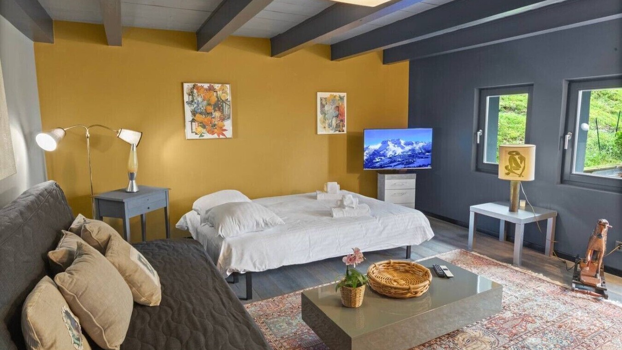Photo of Bedroom in Troistorrents