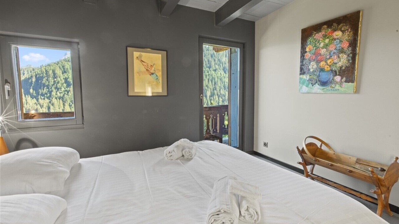 Photo of Bedroom in Troistorrents