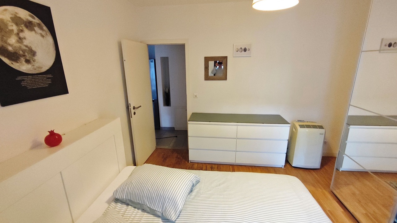 Photo of Bedroom in Les Eaux-Vives