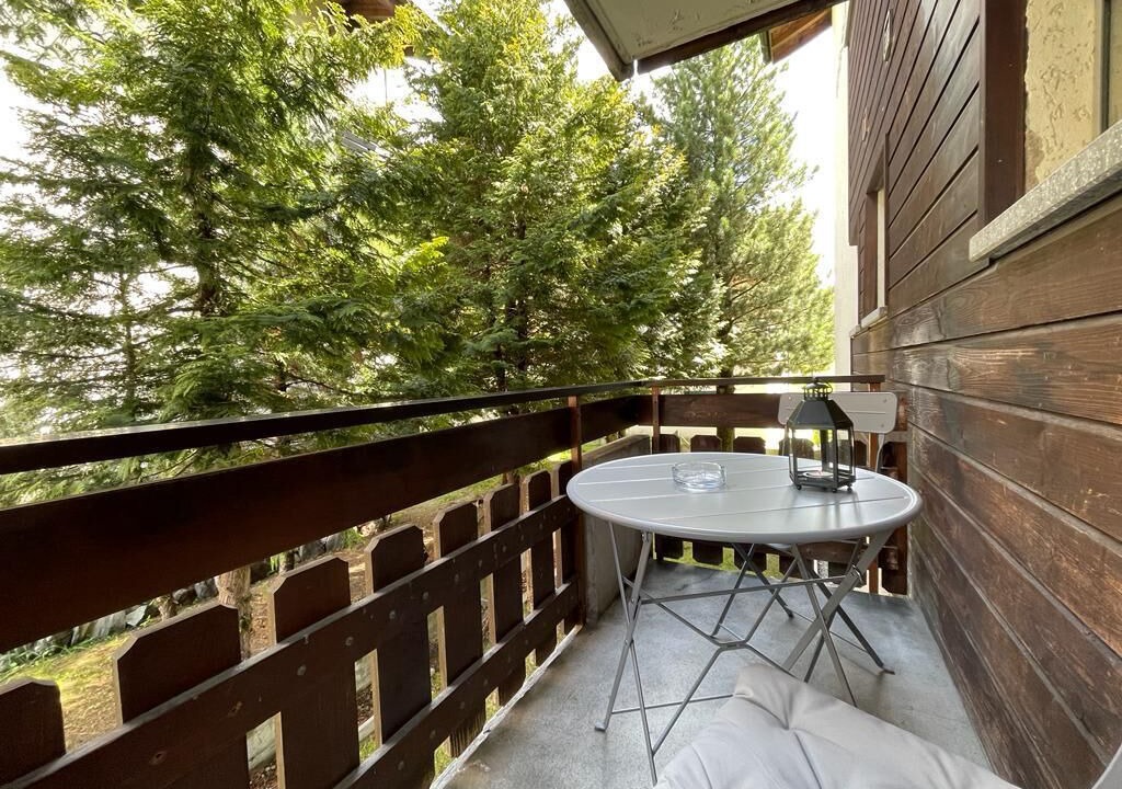 Photo of Outdoor in Taesch