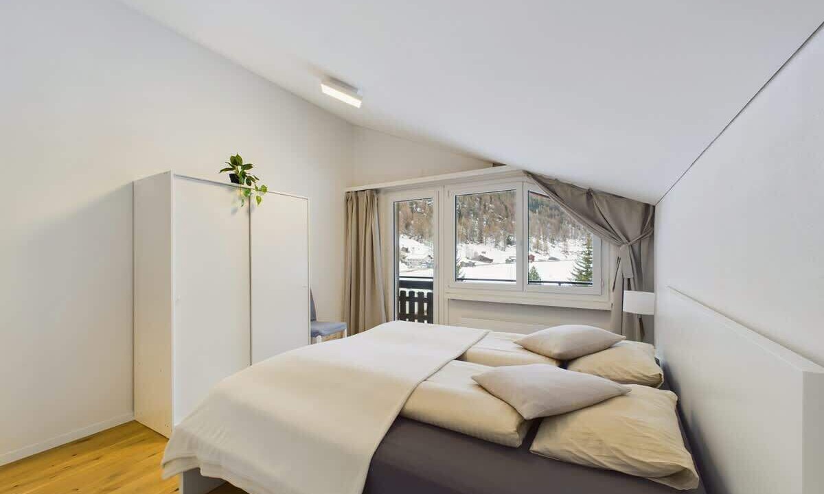 Photo of Bedroom in Taesch