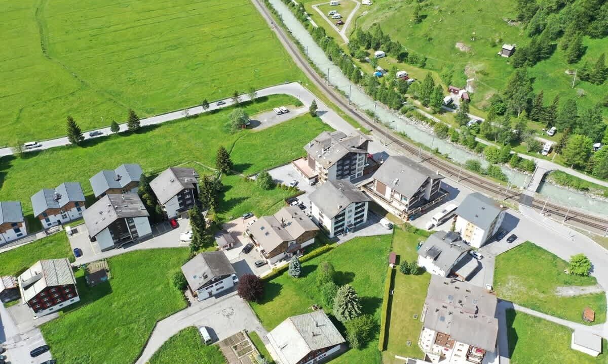 Photo of Outdoor in Taesch