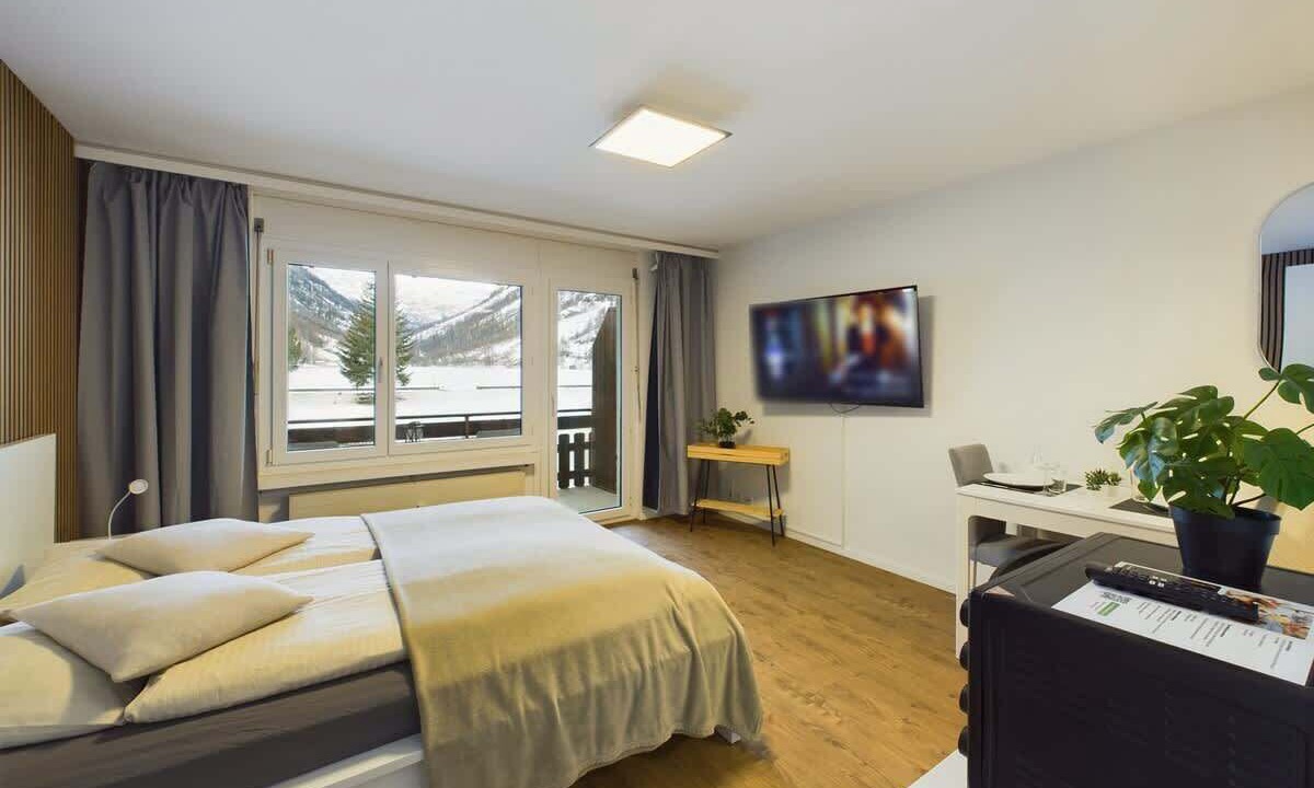 Photo of Bedroom in Taesch