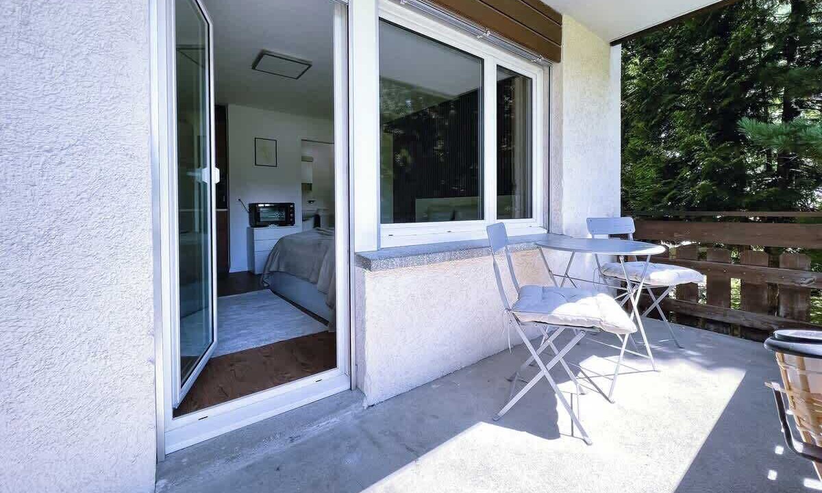Photo of Outdoor in Taesch