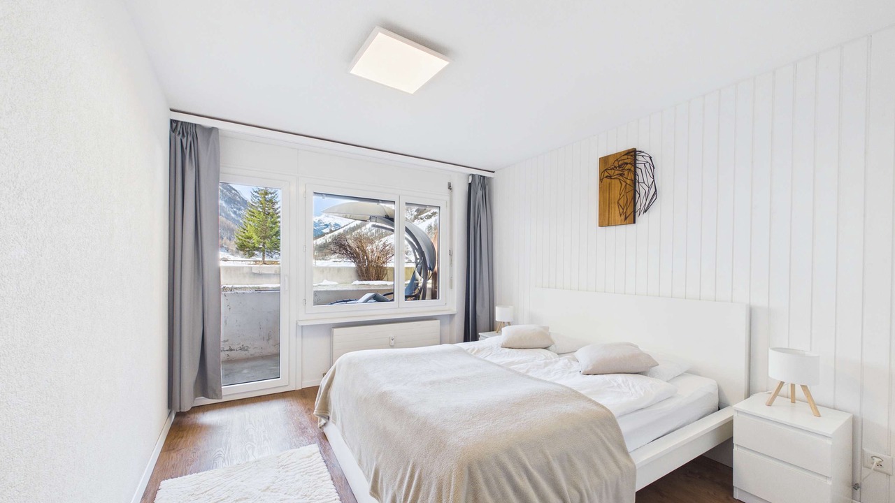 Photo of Bedroom in Taesch