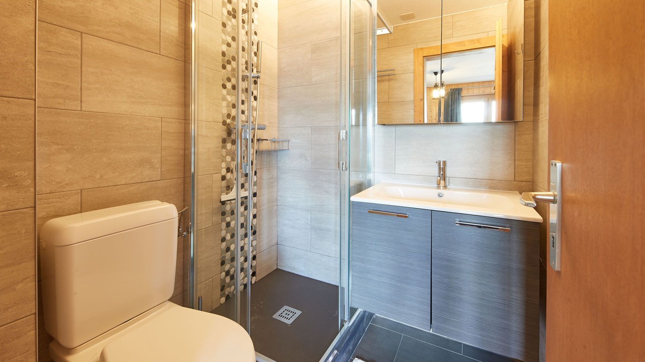 Photo of Bathroom in Vex