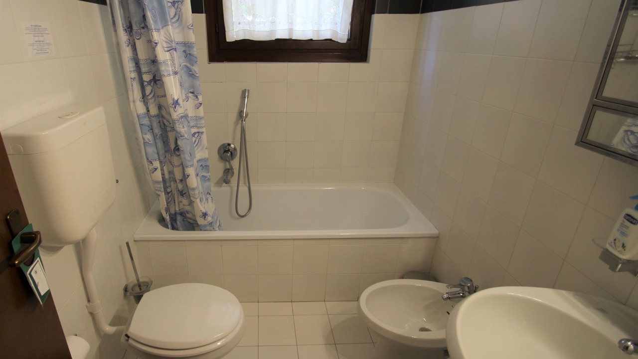 Photo of Bathroom in Belgirate