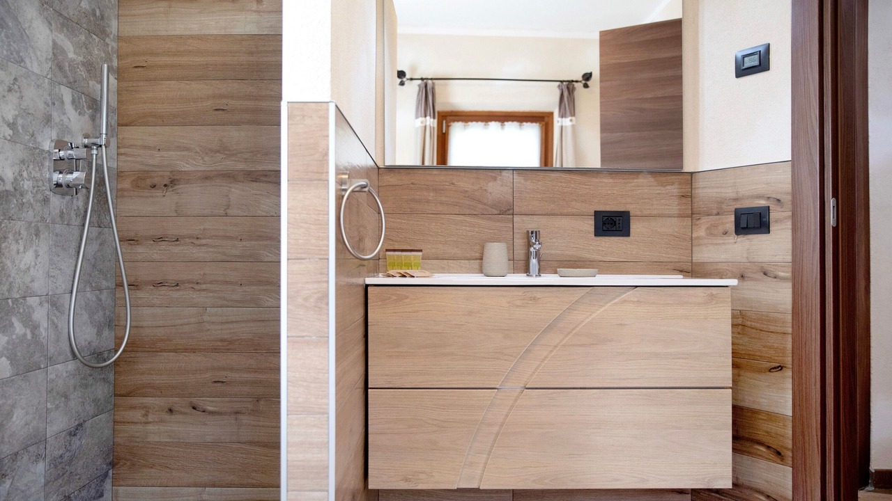 Photo of Bathroom in Trepalle