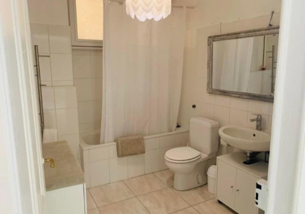 Photo of Bathroom in Montreux City Centre