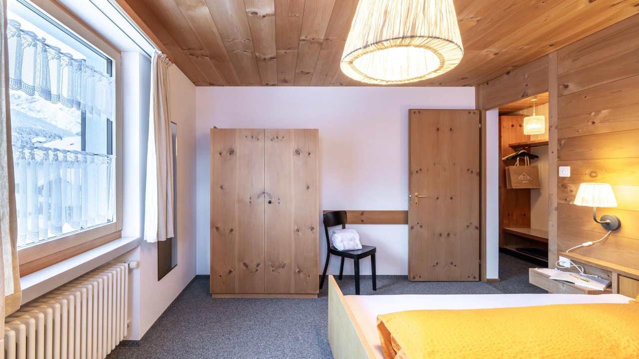 Photo of Bedroom in Engadin Scoul