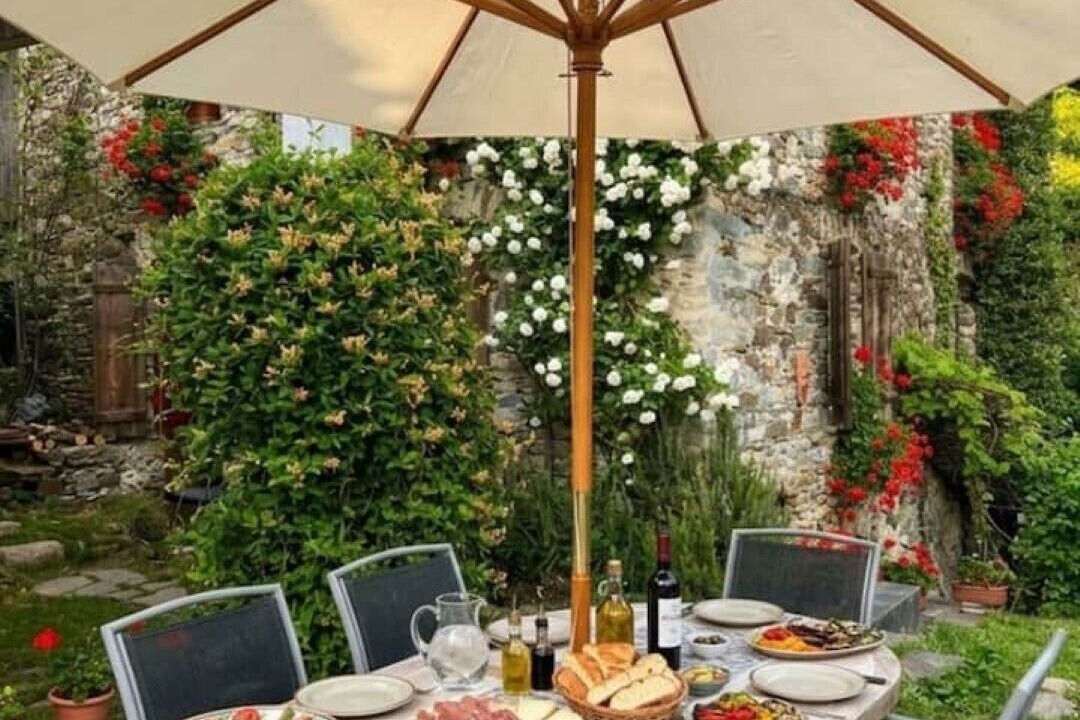 Photo of Outdoor in Rossa
