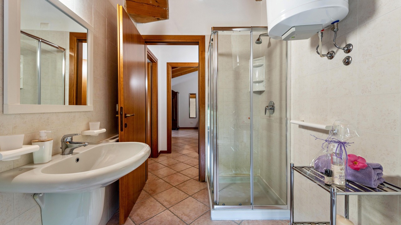 Photo of Bathroom in Montioni