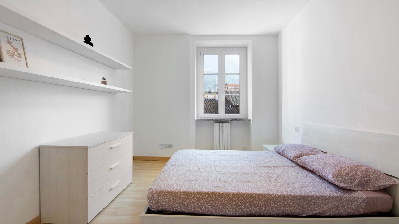 Photo of Bedroom in Colico Piano