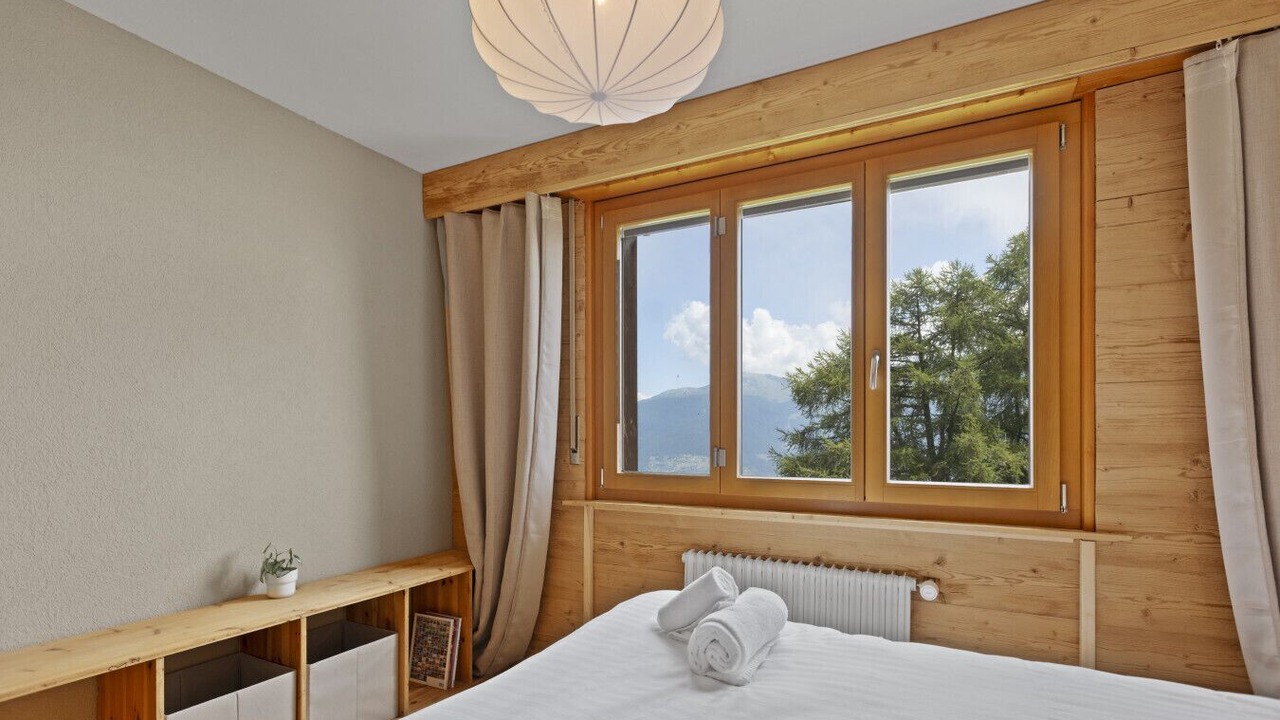 Photo of Bedroom in Vex
