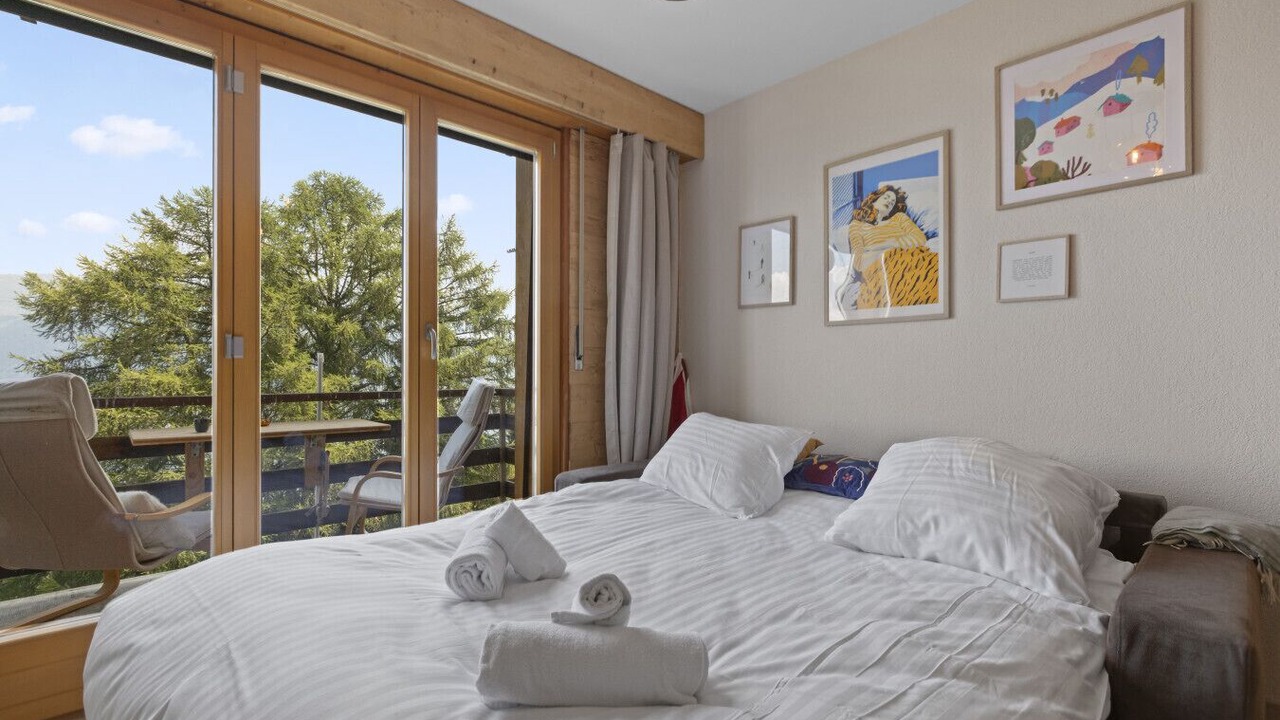 Photo of Bedroom in Vex