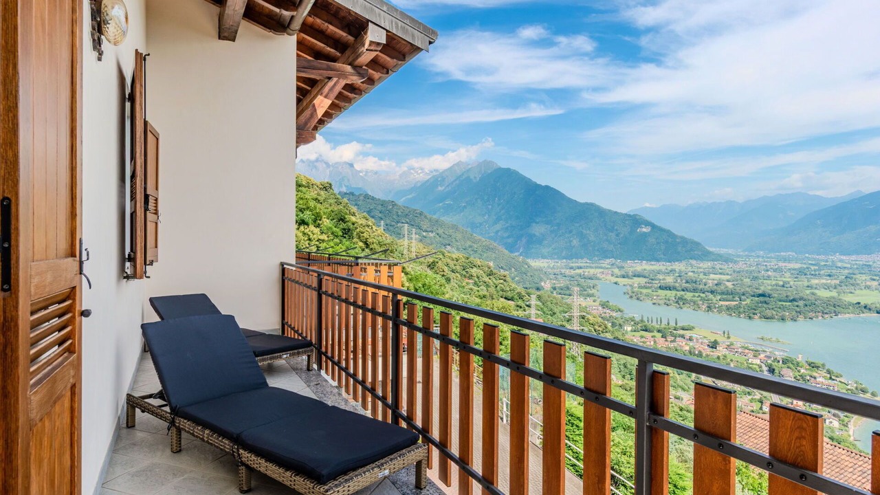 Photo of Patio Balcony in Aurogna