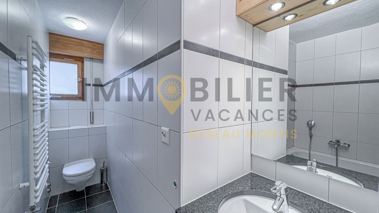 Photo of Bathroom in St. Luc