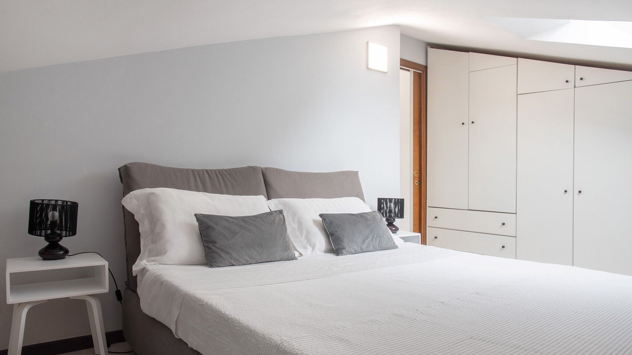 Photo of Bedroom in Intra