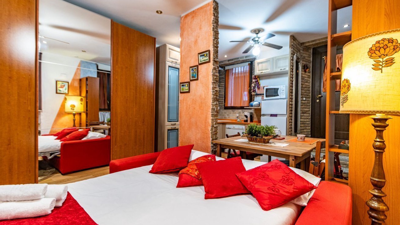 Photo of Bedroom in Pallanza