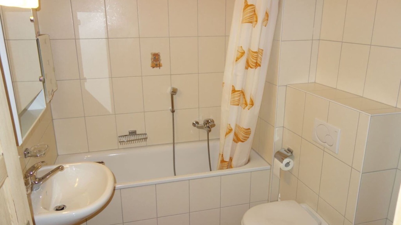 Photo of Bathroom in Salins