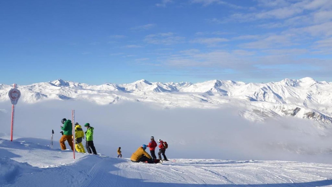 Photo of Others in Sion