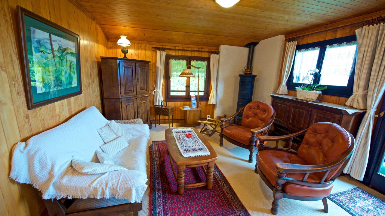 Photo of Livingroom in Huemoz