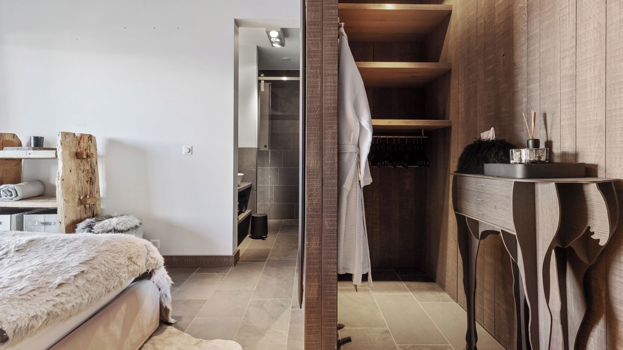 Photo of Bedroom in Vex