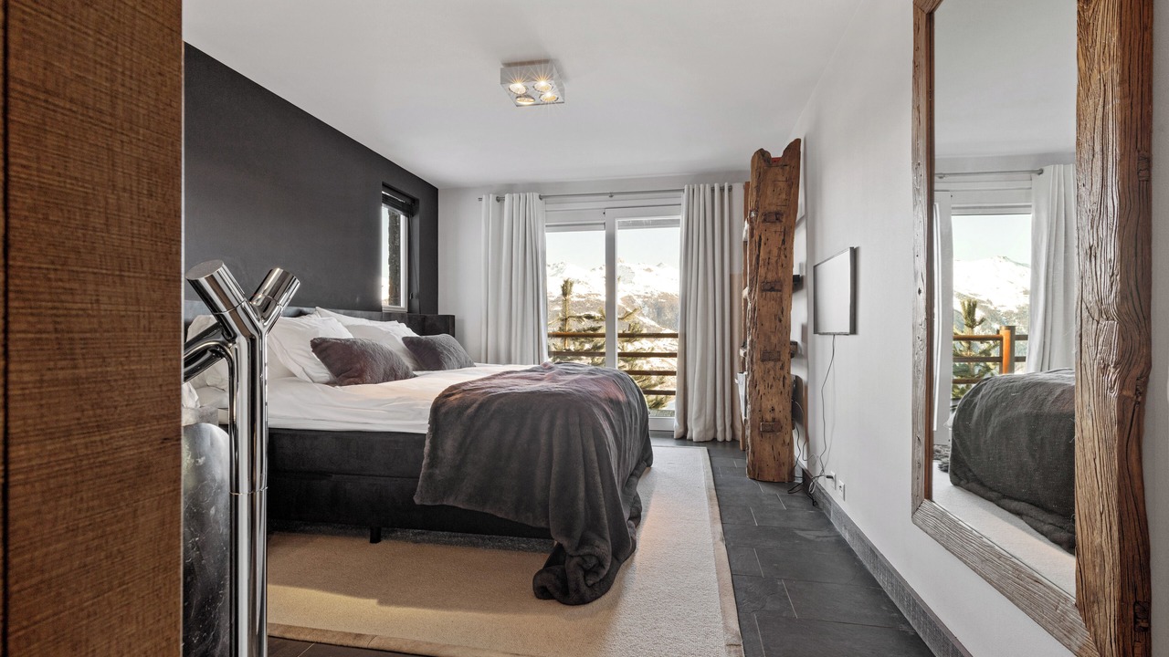Photo of Bedroom in Vex